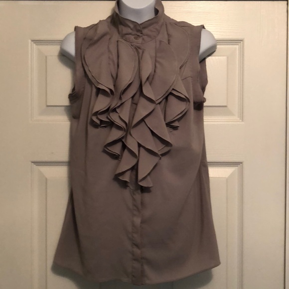 🏆HP Spense Ruffled top - Picture 2 of 3